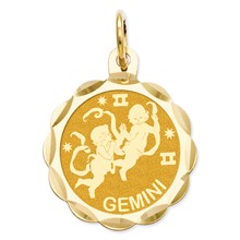 14k Gold Satin Polished Engravable Gemini Zodiac Scalloped Disc Charm hide-image