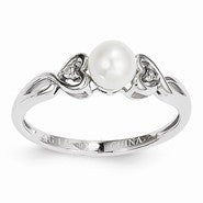 14k White Gold Pearl Diamond Ring
