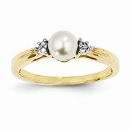 14k Yellow Gold Diamond and Freshwater Cultured Pearl Ring
